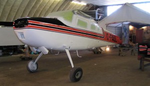 The repainting of Cessna 185, C-FAUL.